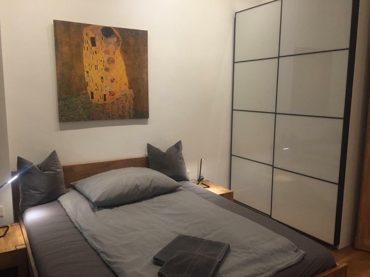 City-Apartment Berlin Charlottenburg Luaran gambar