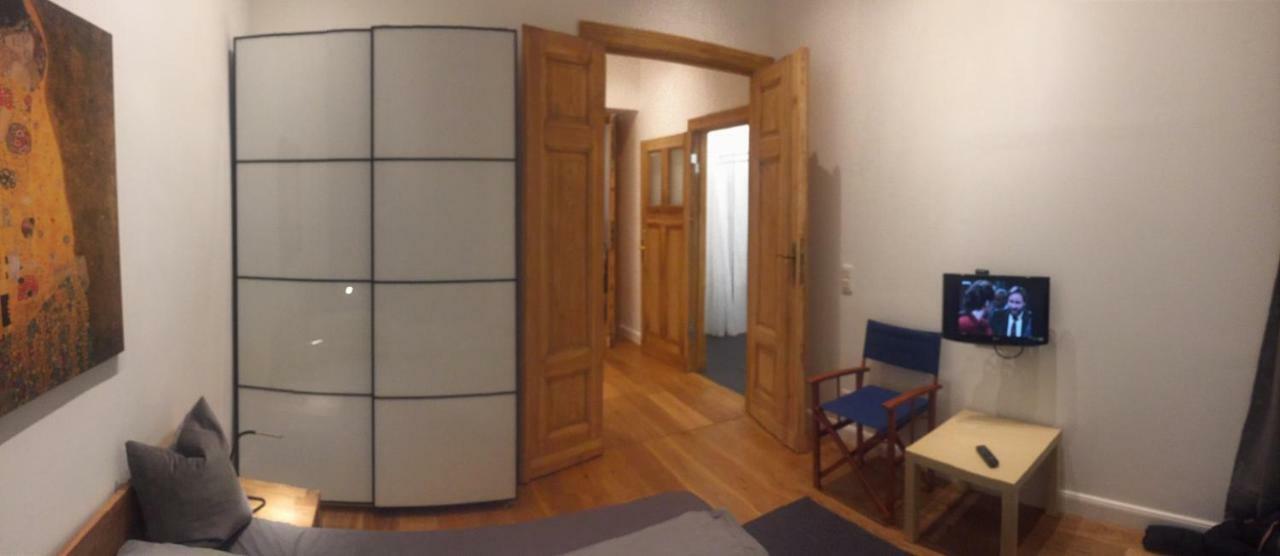 City-Apartment Berlin Charlottenburg Luaran gambar